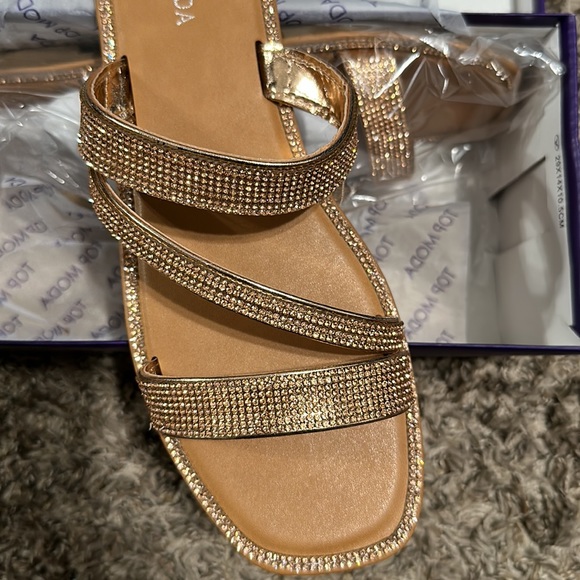 Sandals - Picture 3 of 3